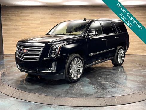 Used 2020 Cadillac Escalade Platinum AWD/4WD image 5