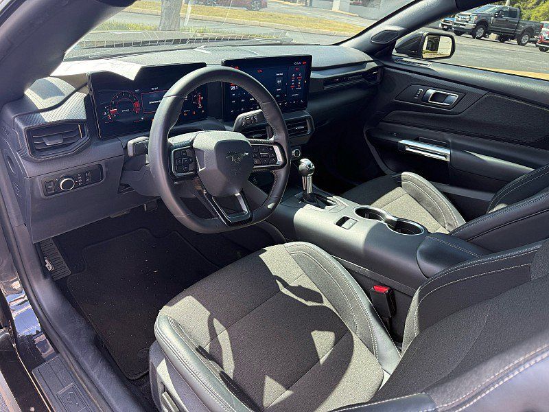 Used 2024 Ford Mustang Coupe RWD image 8
