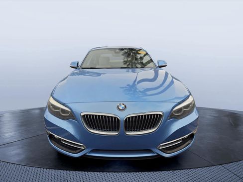 Used 2020 BMW 230i Coupe w/ Luxury Package RWD image 2