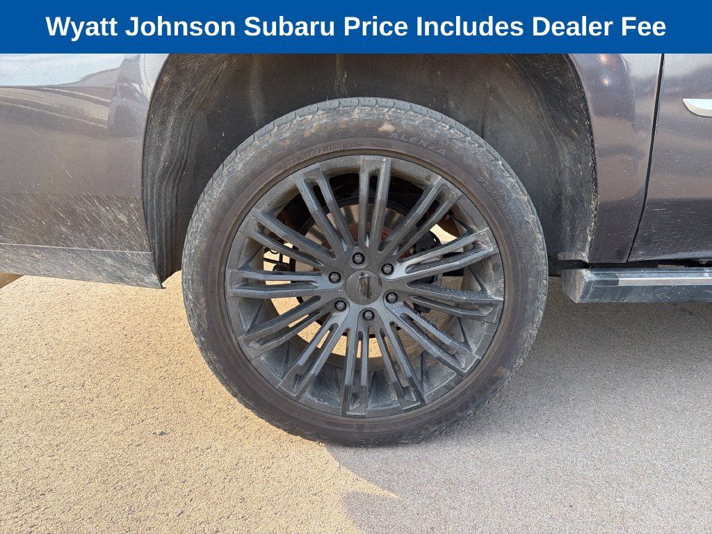 Used 2017 Cadillac Escalade ESV Premium Luxury AWD/4WD image 10
