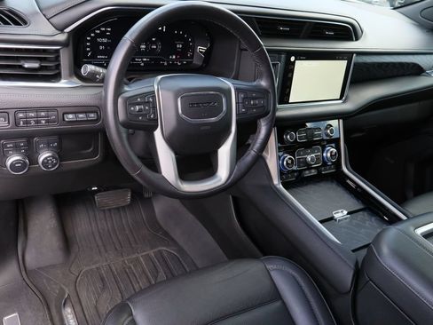 Certified 2022 GMC Yukon XL Denali AWD/4WD image 12