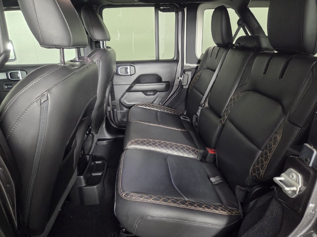 Used 2021 Jeep Wrangler Unlimited Sahara AWD/4WD image 44