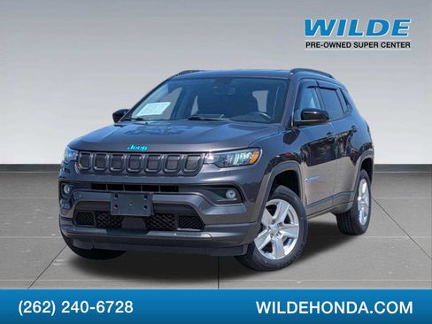 Used 2022 Jeep Compass Latitude w/ Convenience Group AWD/4WD image 1