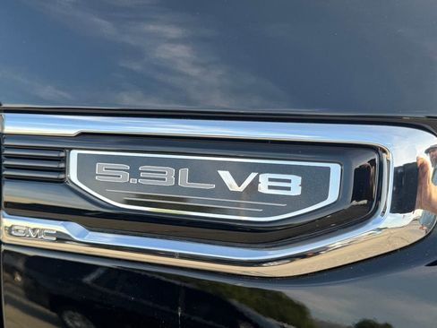 Used 2025 GMC Sierra 1500 SLT AWD/4WD image 11