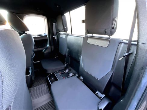 Used 2022 Toyota Tacoma TRD Sport w/ TRD Premium Sport Package image 22