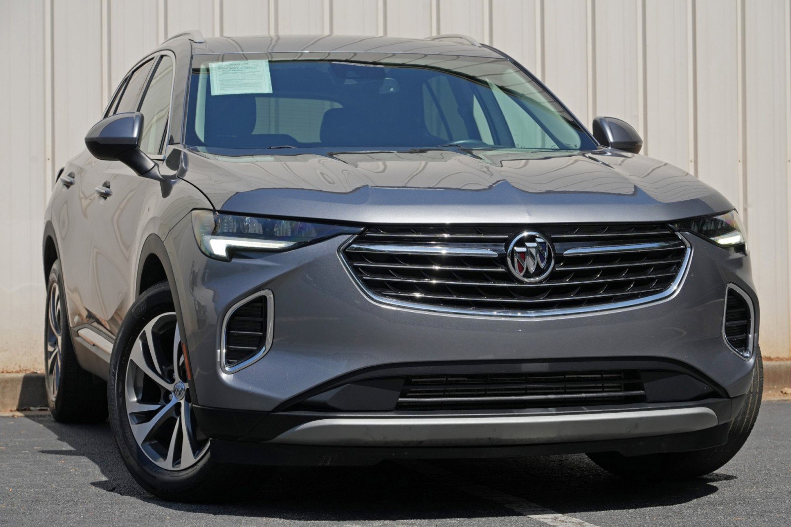 Used 2022 Buick Envision Essence w/ Safety Package FWD image 2