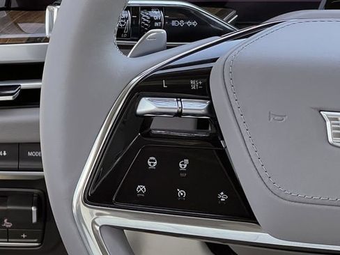 Certified 2026 Cadillac Escalade ESV Platinum Sport w/ LPO, ONYX Package image 10