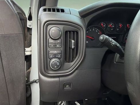 Used 2024 Chevrolet Silverado 1500 Custom w/ Turbomax Blackout Package AWD/4WD image 21