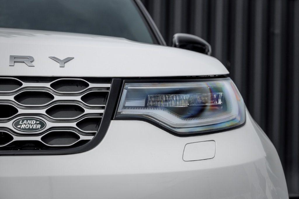 New 2026 Land Rover Discovery Limited Edition AWD/4WD image 6