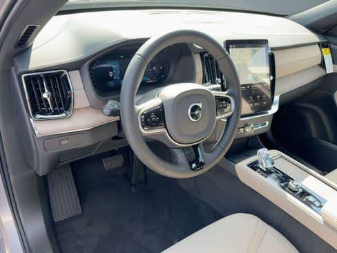 New 2026 Volvo XC90 B6 Plus w/ Protection Package Premier image 4