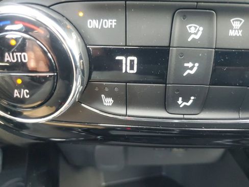 Used 2025 Chevrolet Trax LT w/ Driver Confidence Package image 22