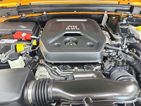 Used 2021 Jeep Wrangler Unlimited Sport AWD/4WD image 17