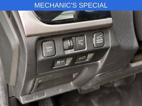 Used 2017 Subaru Forester 2.5i Touring AWD/4WD image 19