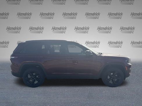 New 2025 Jeep Grand Cherokee Limited w/ Luxury Tech Group II RWD image 9