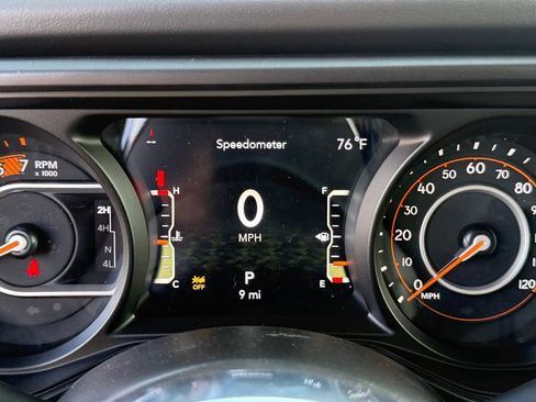 New 2025 Jeep Wrangler Sahara image 21