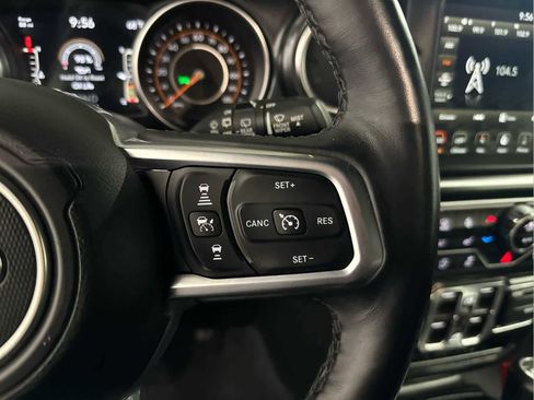 Used 2021 Jeep Wrangler Unlimited Sahara image 15