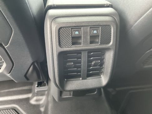 New 2025 Ford Bronco Badlands image 38