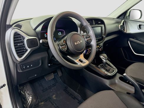 Used 2024 Kia Soul LX w/ Option Group 015 FWD image 22
