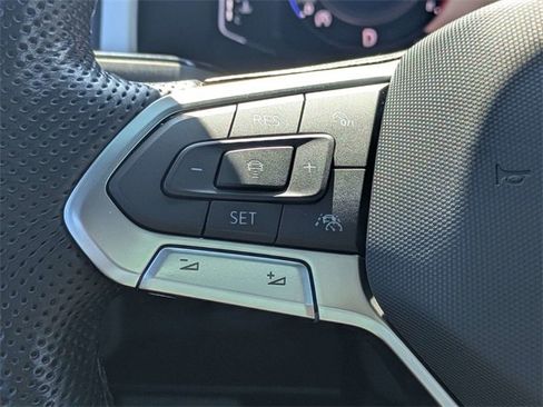 Used 2023 Volkswagen Atlas Cross Sport SEL Premium R-Line image 28