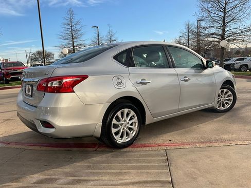 Used 2019 Nissan Sentra SV image 6