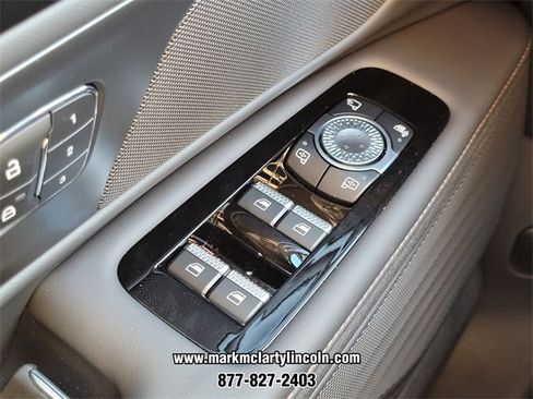 New 2026 Lincoln Nautilus Premier image 17