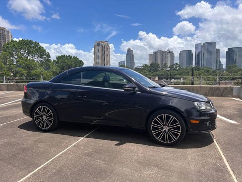 Used 2013 Volkswagen Eos FWD image 12