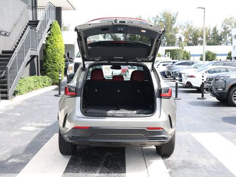 Used 2024 Lexus NX 250 FWD w/ Towing Package (2000 Lbs) image 7