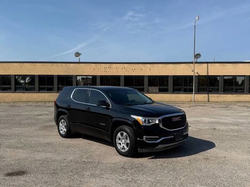 Used 2019 GMC Acadia SLE image 1
