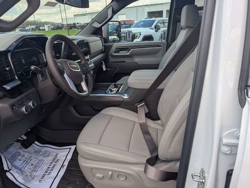 New 2026 GMC Sierra 2500 SLT w/ SLT Premium Package AWD/4WD image 16