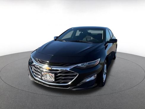 Used 2024 Chevrolet Malibu LT image 4