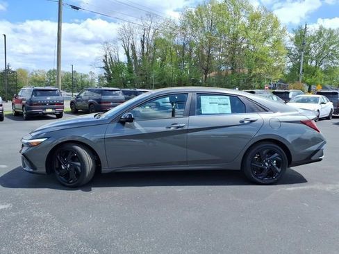 New 2026 Hyundai Elantra SEL Sport w/ Cargo Package FWD image 5