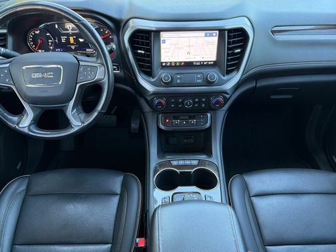 Used 2022 GMC Acadia AT4 w/ Technology Package AWD/4WD image 10