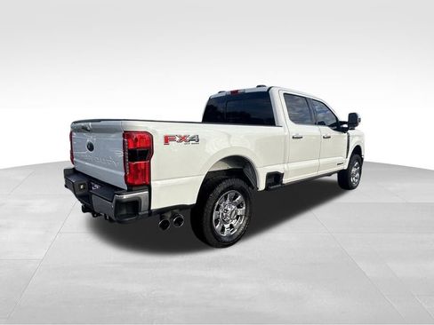 Used 2023 Ford F250 Lariat w/ Lariat Ultimate Package image 3