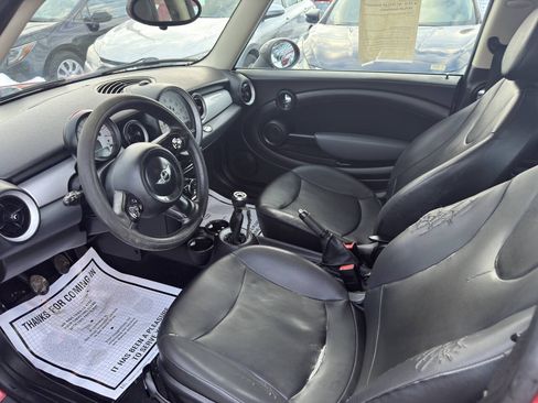 Used 2011 MINI Cooper Clubman FWD image 10