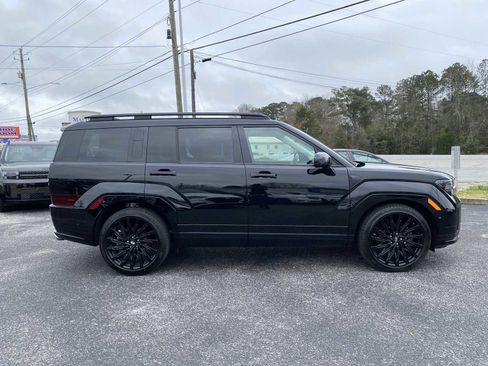 Used 2025 Hyundai Santa Fe Calligraphy image 4