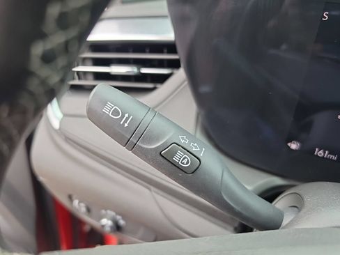 Used 2024 Buick Encore GX Preferred AWD/4WD image 14