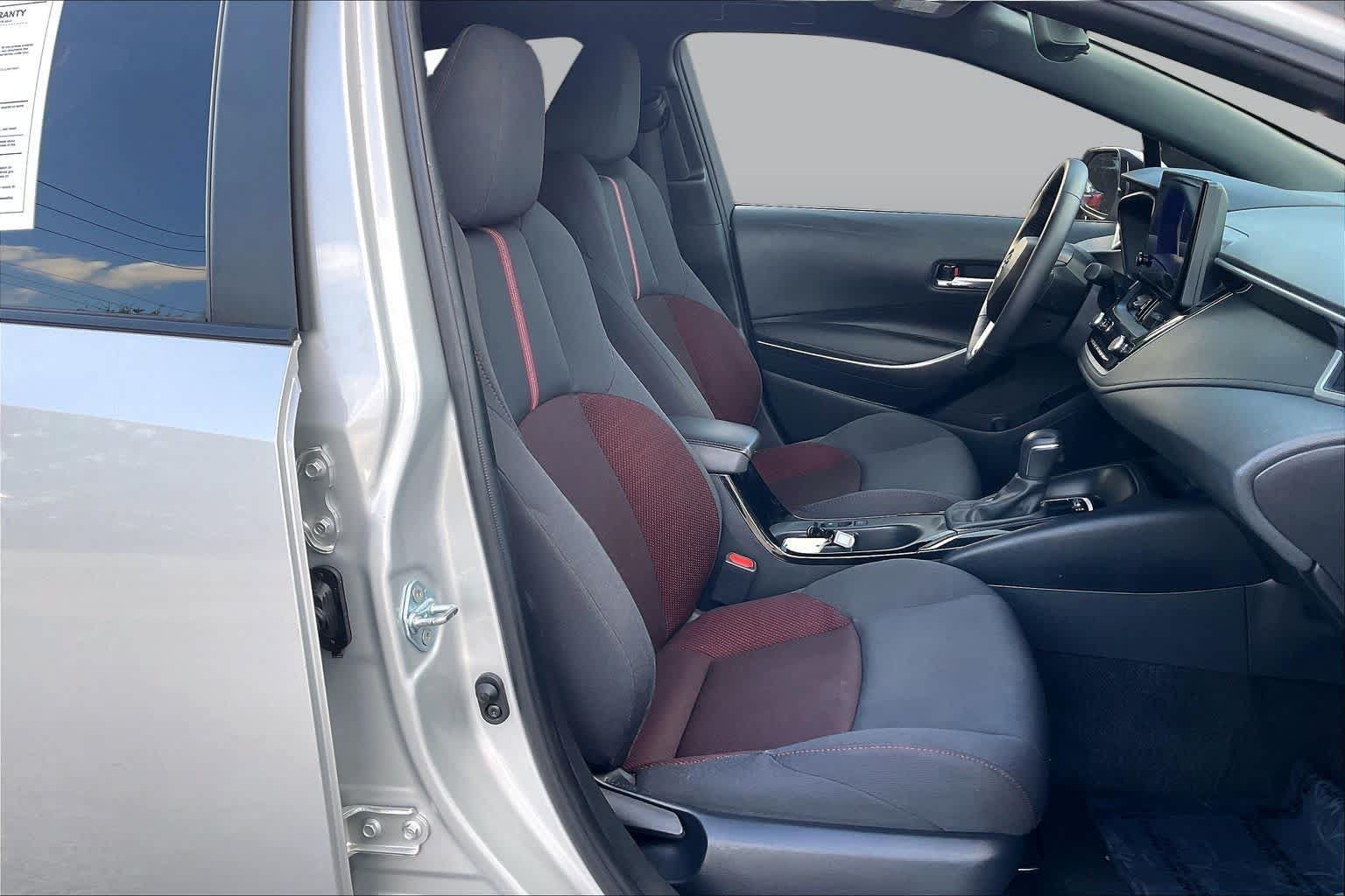 Used 2024 Toyota Corolla SE FWD image 9
