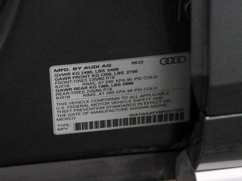 Used 2023 Audi Q5 2.0T Premium w/ Convenience Package image 32