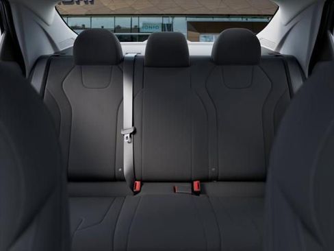 New 2025 Hyundai Elantra SE FWD image 12