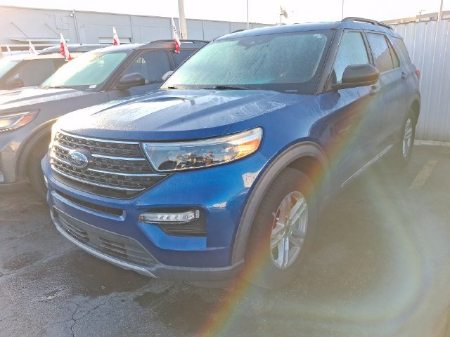 Used 2021 Ford Explorer XLT w/ Equipment Group 202A RWD image 3