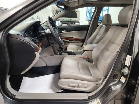 Used 2011 Honda Accord EX-L image 11