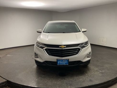Used 2019 Chevrolet Equinox LT image 2