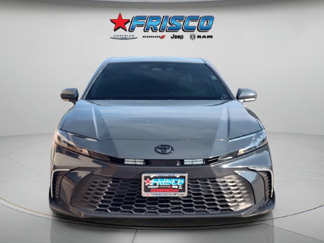 Used 2025 Toyota Camry SE FWD image 2