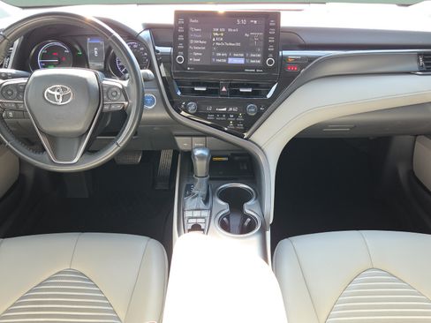 Certified 2022 Toyota Camry SE w/ Audio Upgrade Package FWD image 12