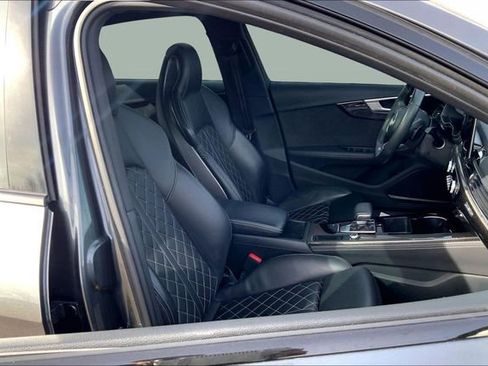 Used 2020 Audi S4 Premium Plus w/ Premium Plus Package image 7