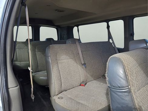 Used 2019 Chevrolet Express 3500 LT w/ LT Preferred Equipment Group image 15