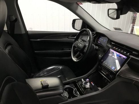 Used 2021 Jeep Grand Cherokee L Limited AWD/4WD image 43