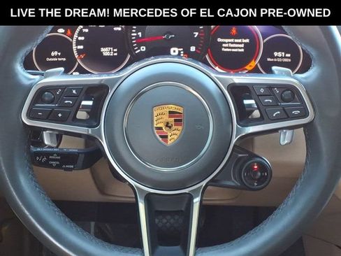 Used 2022 Porsche Cayenne Platinum Edition AWD/4WD image 8