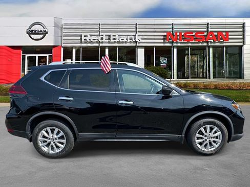 Used 2020 Nissan Rogue SV AWD/4WD image 6