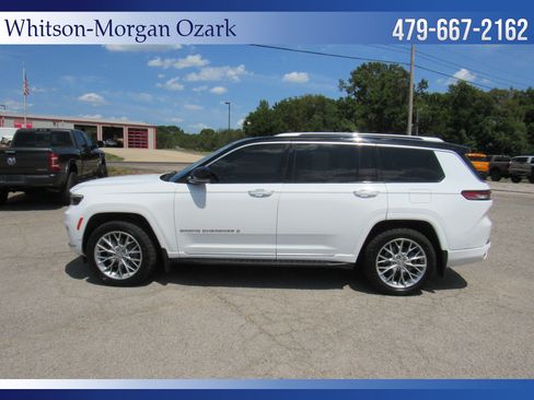 Used 2022 Jeep Grand Cherokee L Summit w/ MOPAR Finishing Package AWD/4WD image 7